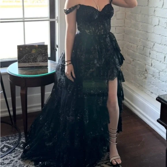 Sherri Hill Black Lace Prom Dress - Picture 6 of 6